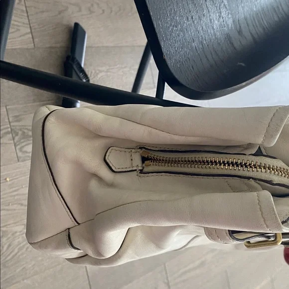 Coach Shoulder Bag - Picture 4 of 16